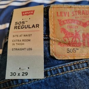 Levi's 30x29 Medium Wash Jeans